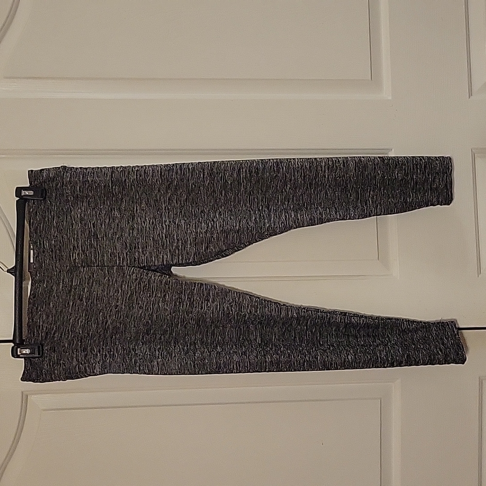 No Boundaries Black, White, Gray Leggings, XXXL(21).  Juniors.  Woven pattern.